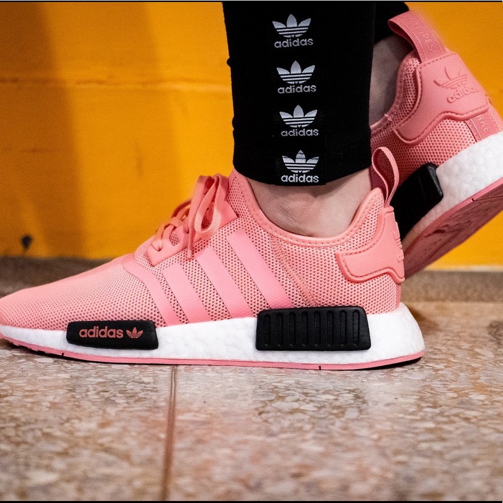 Adidas Originals Nmd R1 J Gs Pink Kids Size 5.5